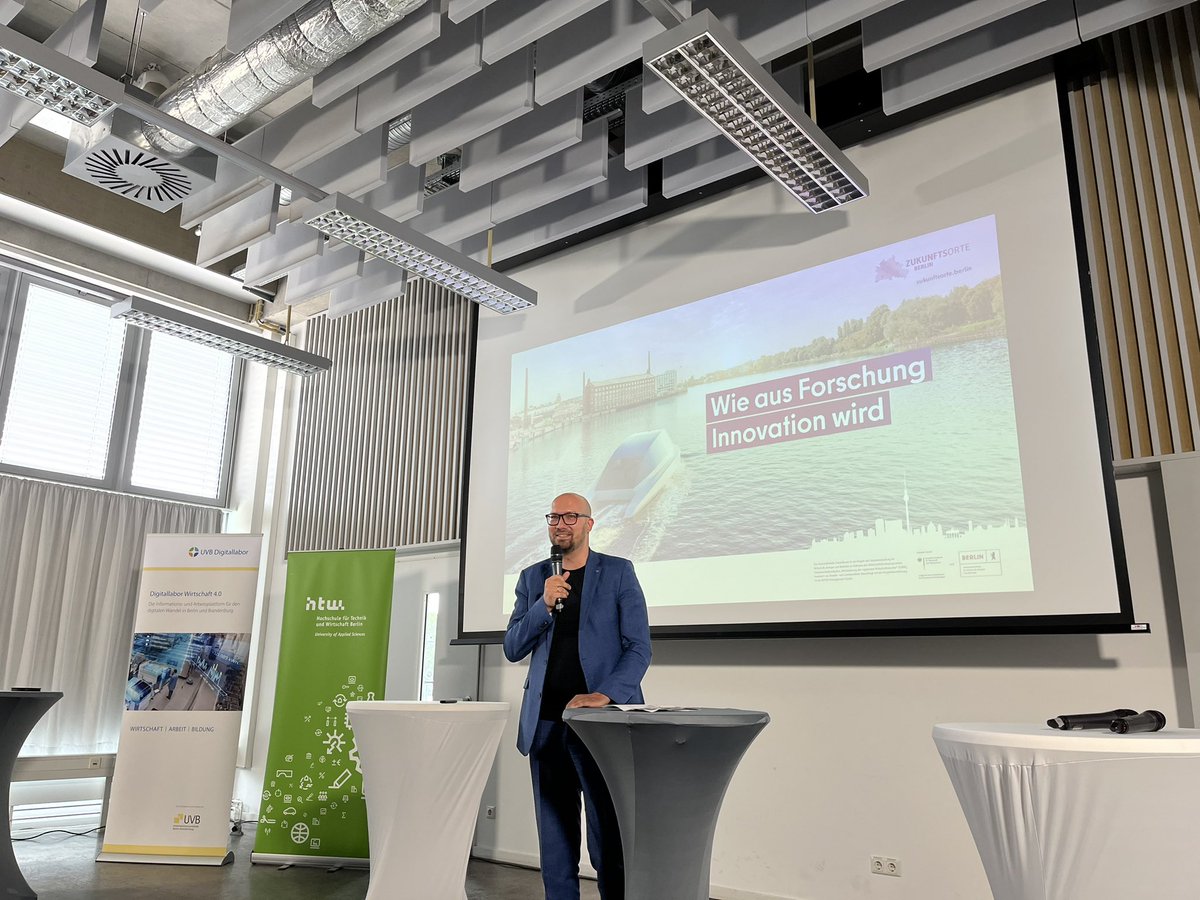 SMolthagenS's tweet photo. Eröffnung der Veranstaltung „Wie aus Forschung Innovation wird“ durch Staatssekretär @_MichaelBiel_ @zukunftsorte @uvb @HTW_Berlin #Braincity #Transfer #WissenschaftTrifftPraxis https://t.co/kPWyPsLE2w