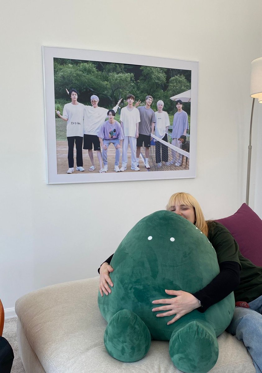 2019 you came like a hurricane in my unhappy life and blowed all the mess away and brought love and joy to me. 
Thank you <a href="/BTS_twt/">방탄소년단</a> for changing my life in this positive way.
I wasn't with you from the beginning but I will stay until the end 💜
#BTS10thAnniversary #BTSFesta2023