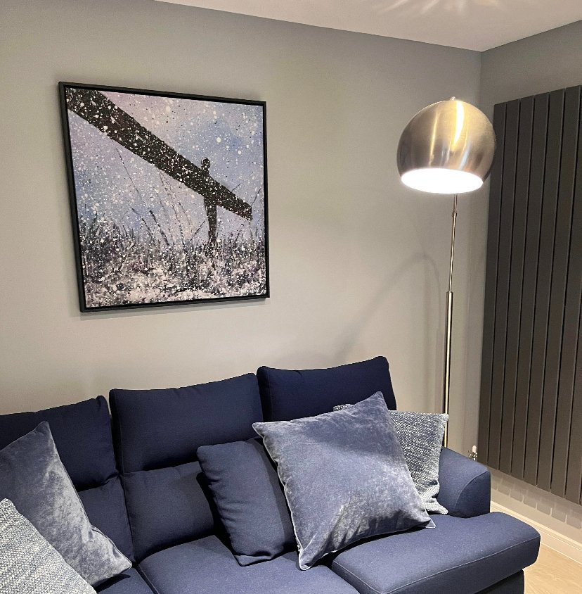Good afternoon North East people. Who's feeling hot hot hot? I thought I would share this image a client sent me, of my artwork in her home!  Maybe it will have a cooling effect?  #NetworkNorthEast 

Angel of the North in the Snow