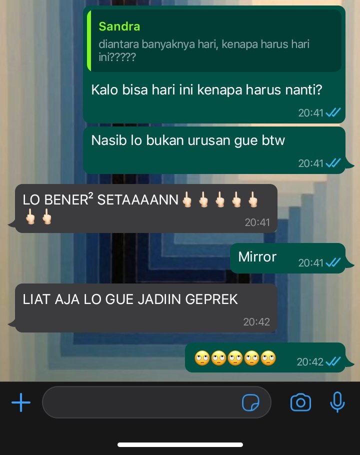 Ains004's tweet photo. 115. Chat pov: Karel https://t.co/xCp23DWz5K