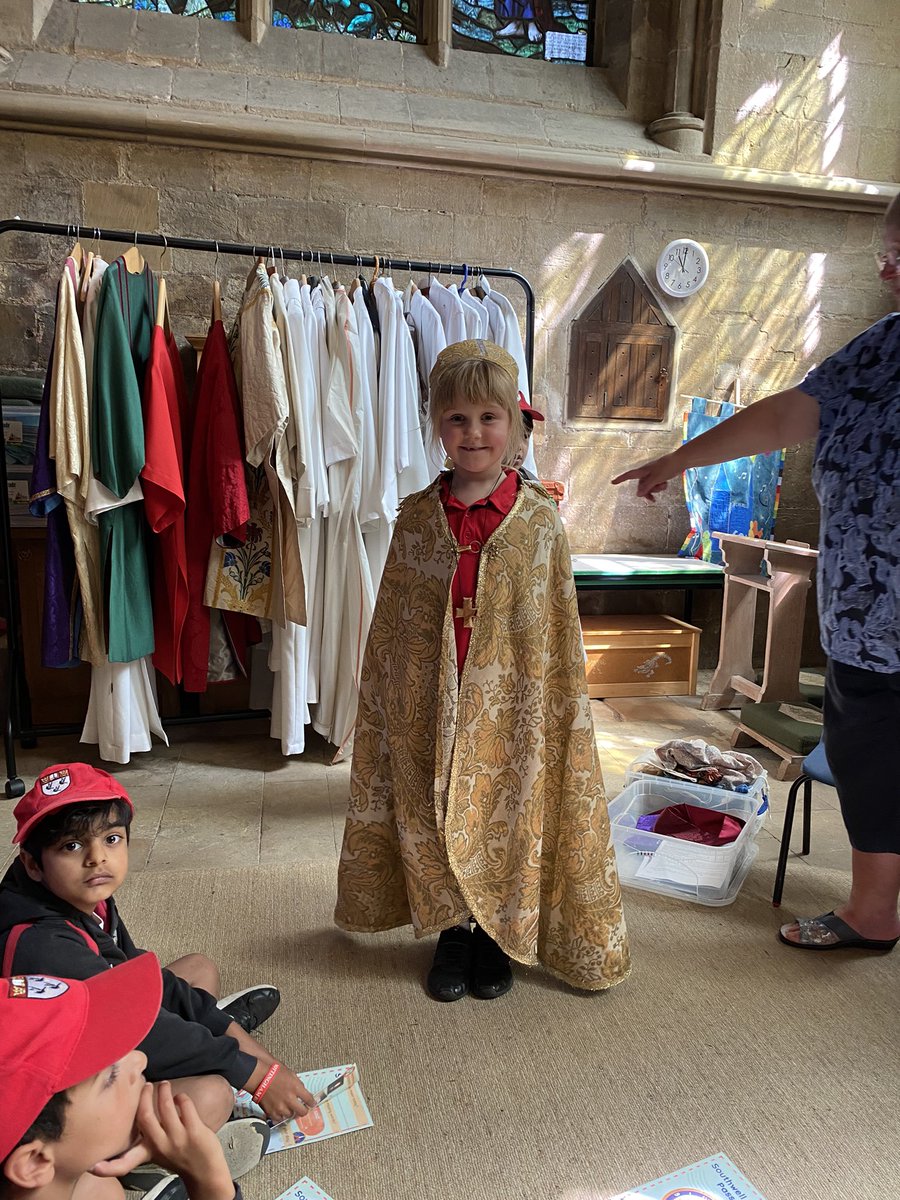 NottsHighIJS's tweet photo. Year 1 and 2 have had a fantastic morning at Southwell Minster taking part in a wide range of workshops and exploring the beautiful Minster. #iamconnected #somuchmore https://t.co/s0h5A4bTLI