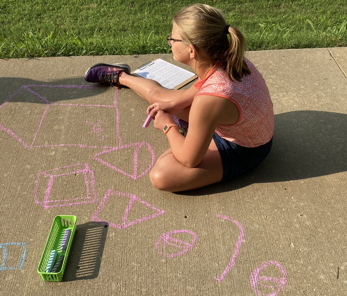 CKentzler's tweet photo. Busily drawing 3-D shapes with chalk on the sidewalk.
#WeAre409 https://t.co/3x6frBjm2u