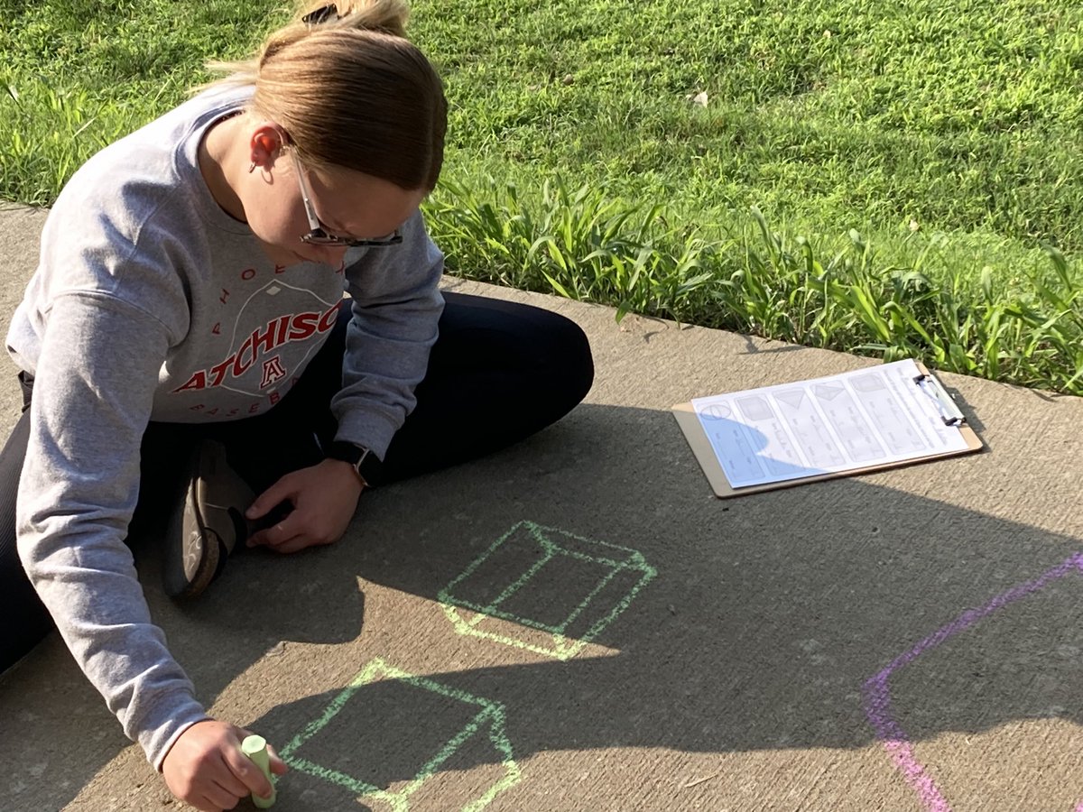 CKentzler's tweet photo. Busily drawing 3-D shapes with chalk on the sidewalk.
#WeAre409 https://t.co/3x6frBjm2u