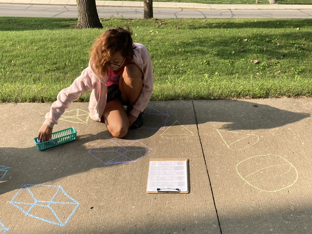 CKentzler's tweet photo. Busily drawing 3-D shapes with chalk on the sidewalk.
#WeAre409 https://t.co/3x6frBjm2u