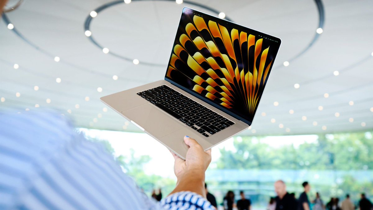 Apple Discusses 15-Inch MacBook Air's Design in New Interview: Apple's VP of hardware engineering Kate Bergeron and marketing employee Laura Metz recently spoke with Tom's Guide's Mark Spoonauer about the design of the new 15-inch… #Apple #Mac #Rumors https://t.co/s2FF9FZ4b0 https://t.co/00TqYEVcq9