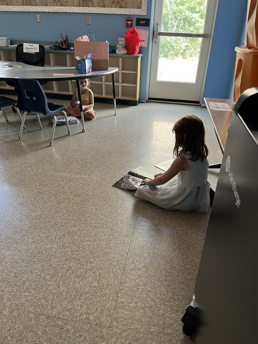 Mrs. Amanda Toth tweet media