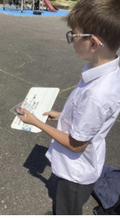 OakEPS's tweet photo. Today in Oak class we learnt how to use a compass and challenged each other to follow our directions and instructions! 

@EEC_Elaine @PrimaryElaine @IPAT_Edu https://t.co/8xoG0MX0zF