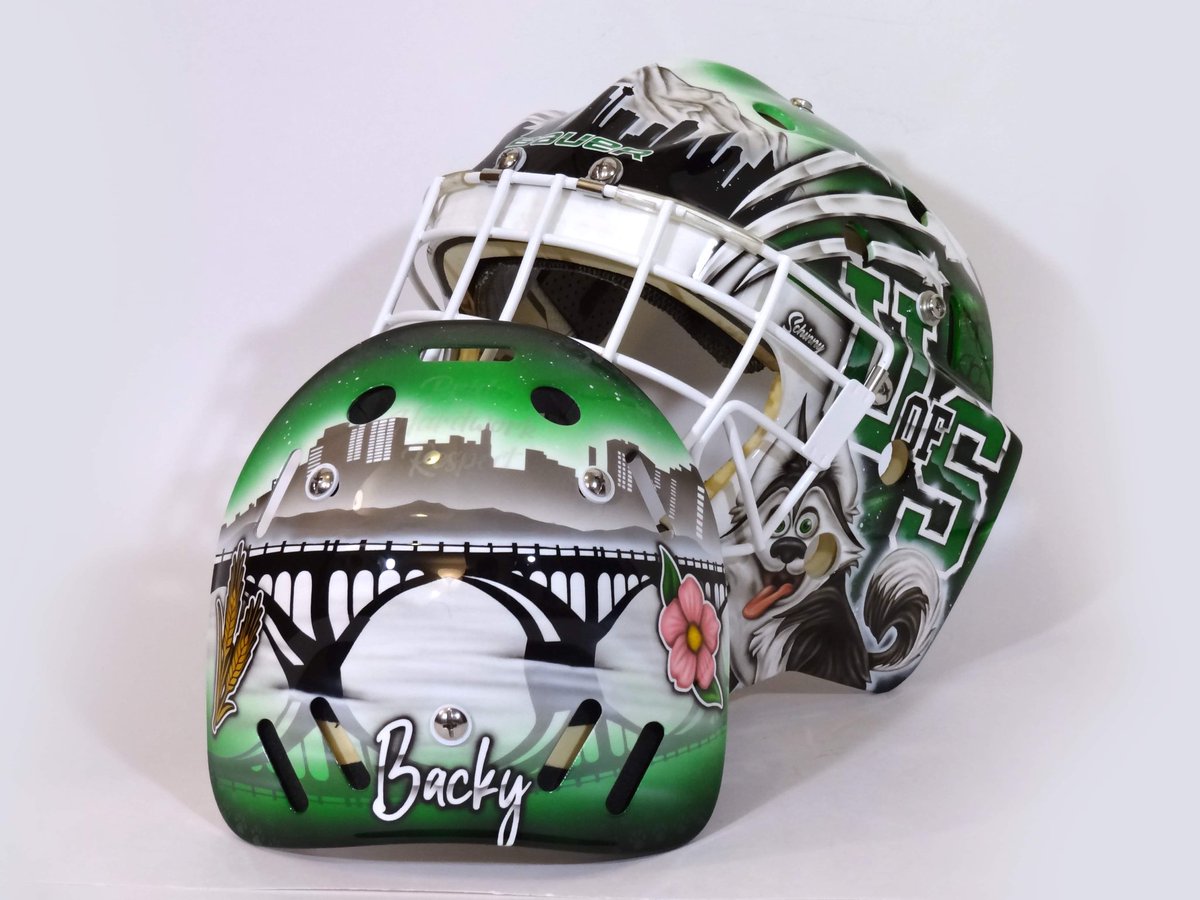 It’s like Christmas in the summer for @emmab_31!! What an absolute amazing job once again from @SchinnyDesigns. Thank you very much Morgen. I can’t wait to see this on the ice in August.  @HuskiesWHKY #HuskiePride #HuskieNation