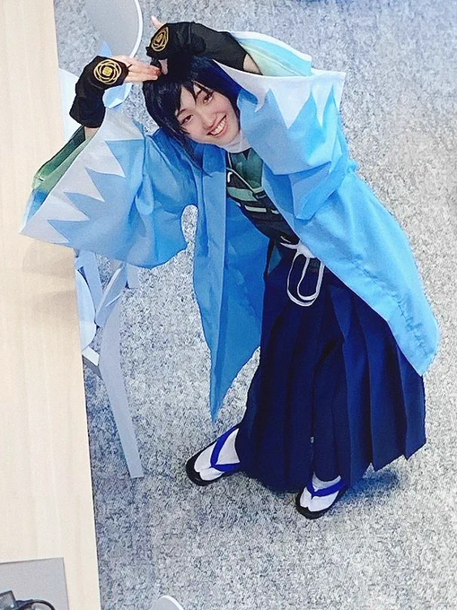 こっちにもコスプレ何個か上げちゃう(°-°) 楽しかった〜学園祭ありがとうございました(上げ直し笑)