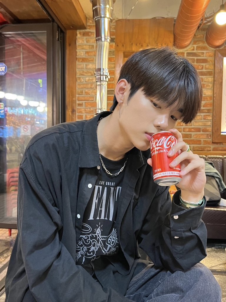 WAKEONE Trainee on Twitter: “여러분 안녕하세요🙃 제가 가장 좋아하는 음식! 소고기를 정말 오랜만에