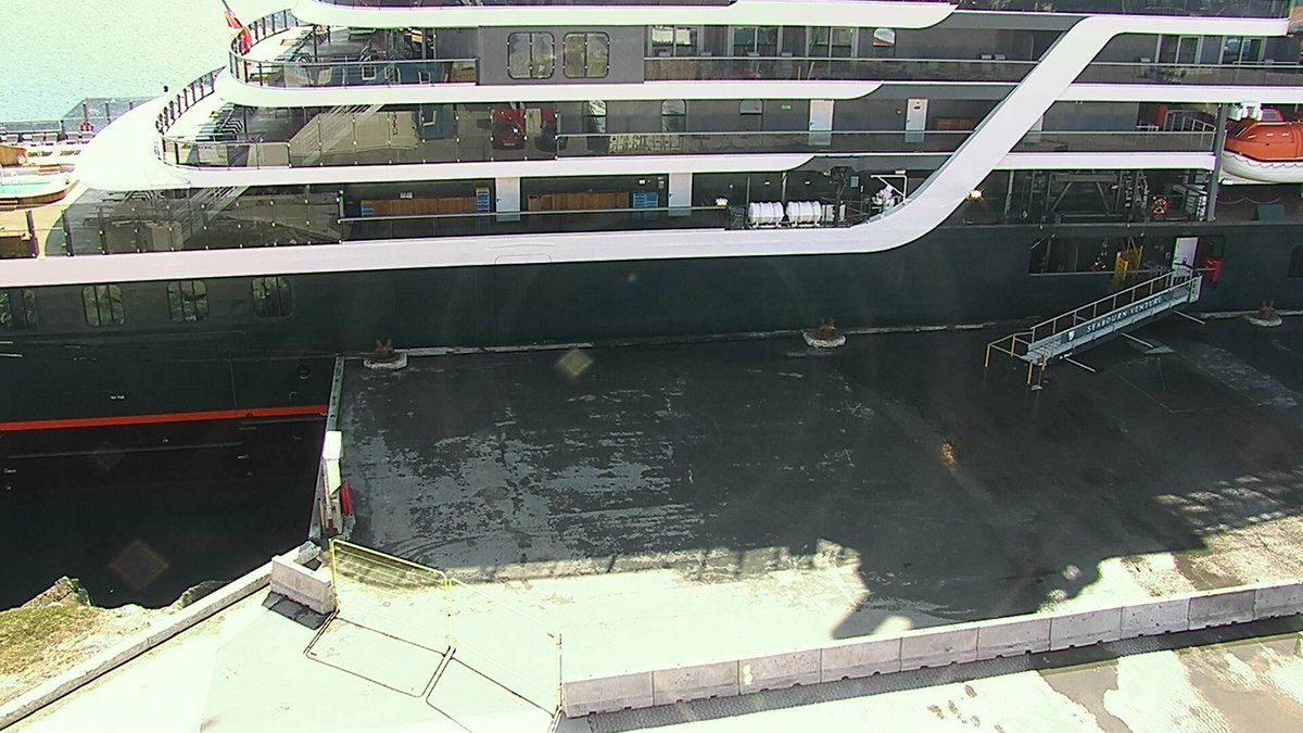 I am 33% sure I saw a naval vessel near Nuuk.