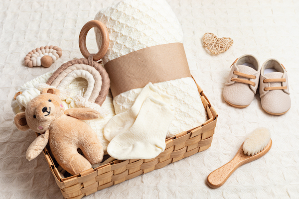 Looking for the perfect gift for a new mum or mum-to-be?

Why not create your own baby hamper! 🥳

theconsciousparent.co.uk/what-baby-hamp…

#NewMum #FirstTimeParent #BabyShowerGiftIdeas #BabyShower