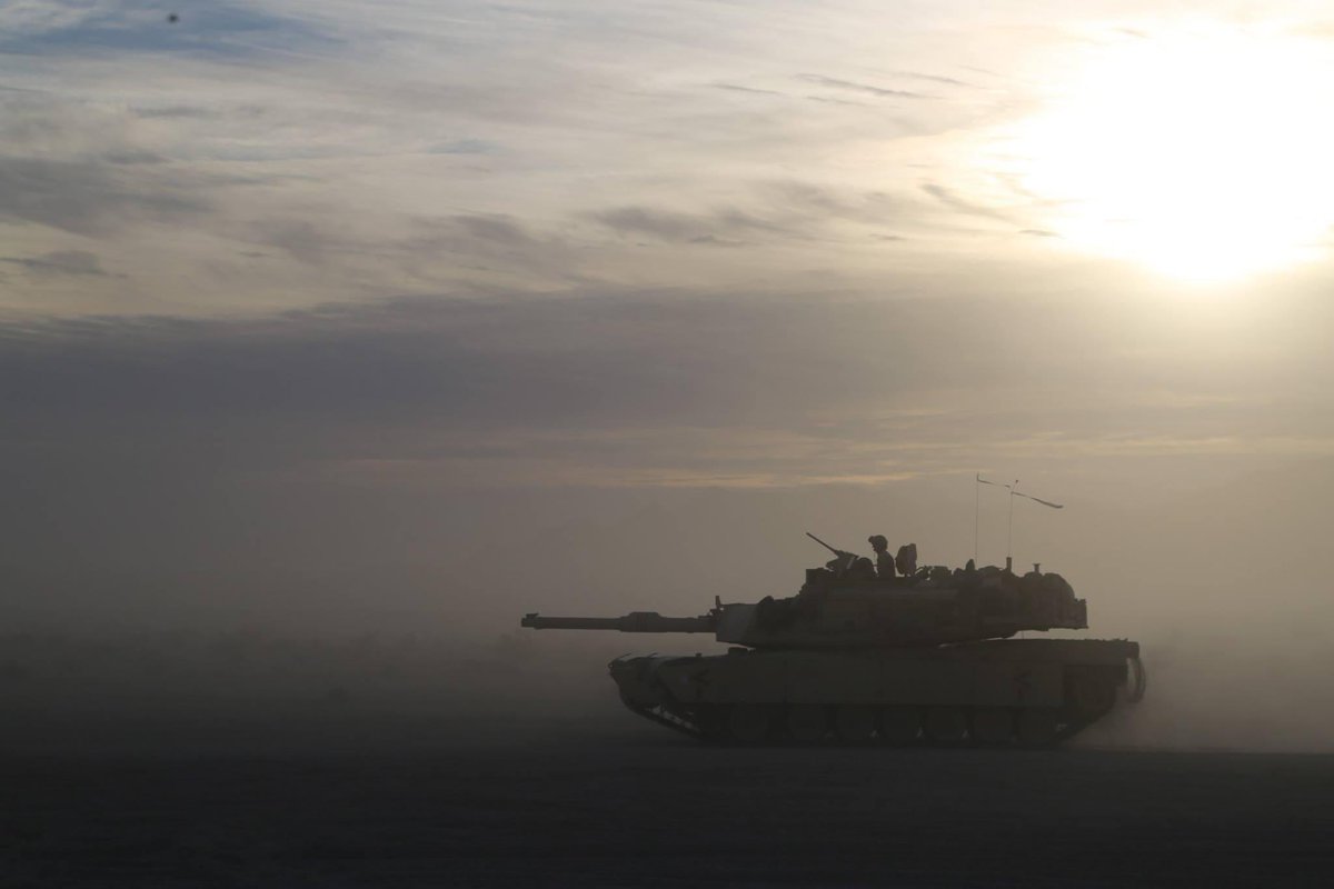 For this #TankTuesday we take a look at @1BCT1CD, as they conduct large scale combat operations at Fort Irwin .

#FirstTeam | #BeAllYouCanBe | #LiveTheLegend | #ArmyLife | @iii_corps | @FORSCOM  | @USArmy