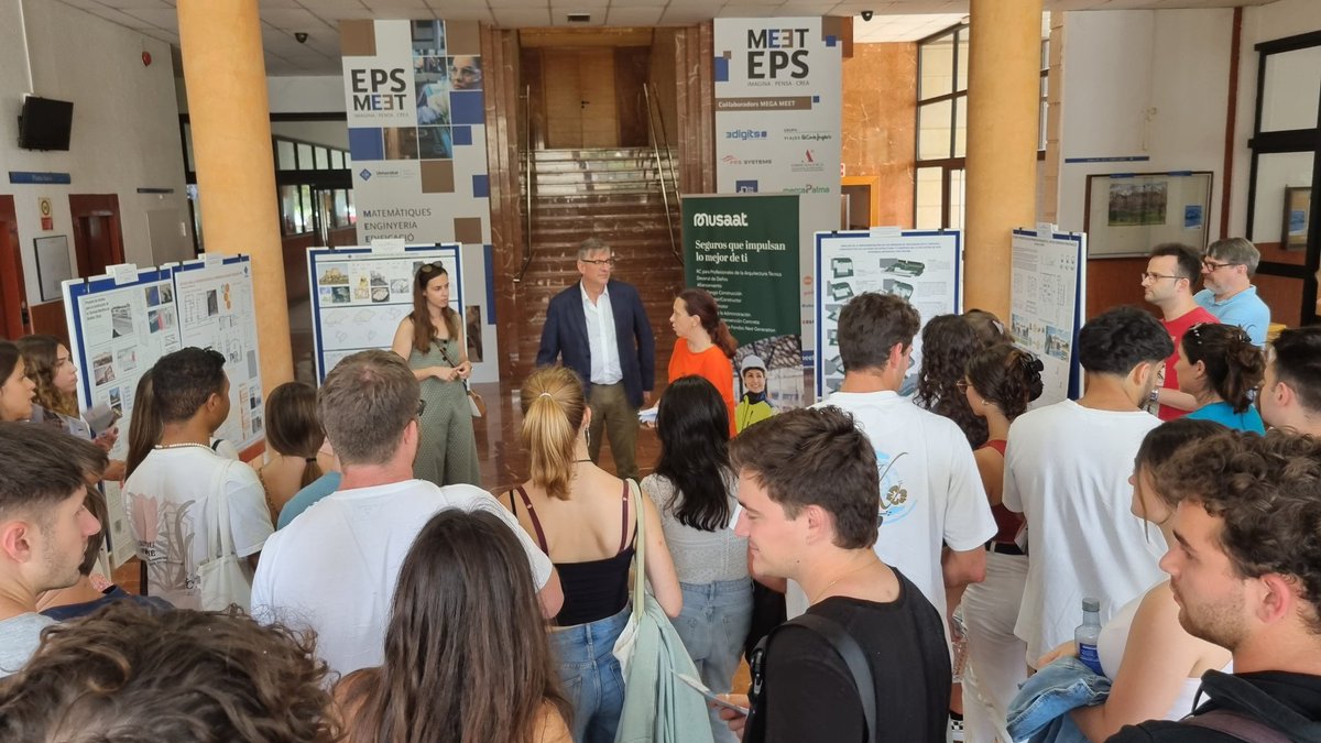 Comença la sessió crítica sobre els premis de TFG del Grau d'#Edificació atorgats pel <a href="/COAATMCA/">COAAT-Mallorca</a>. L'exposició estarà disponible tot el mes de juny al hall de l'Anselm Turmeda. Inscriu-te al Grau d'Edificació! #Excel•lènciaEPS