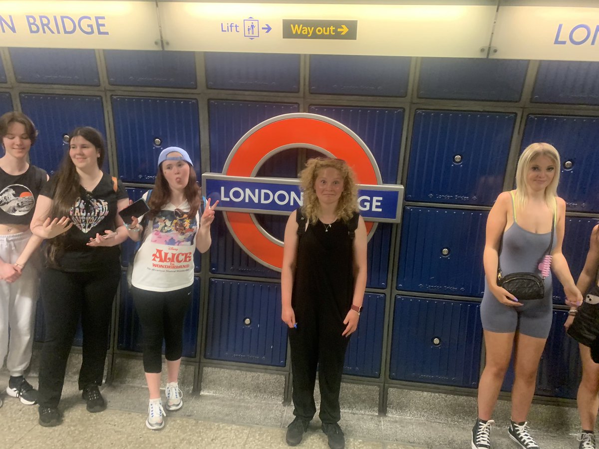 MrsJacksonAHS tweet media