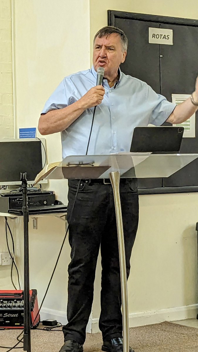 YPRobbieP's tweet photo. Wonderful morning at @elimpentecostal
Met West regional breakfast @city_albans
@RevMikeNicholls
@RevCPJohnston

Great message from @dcelim
Isaiah 35:1 "The desert and the parched land will be glad; the wilderness will rejoice and blossom. Like the crocus" https://t.co/NW5RXgsFYi