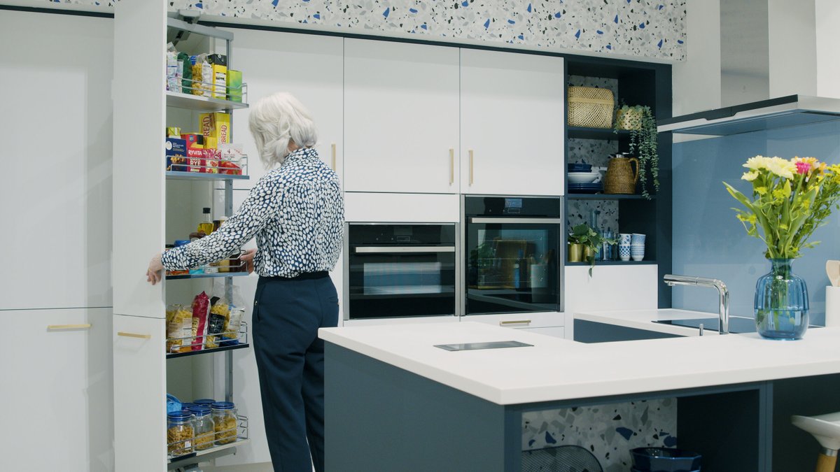 Did you know that Freedom by Symphony kitchen fronts and worktop colours are tested for their light reflective values (LRVs) to ensure they are ideal for people with visual impairments?  #AccessibleKitchen #InnovativeDesign