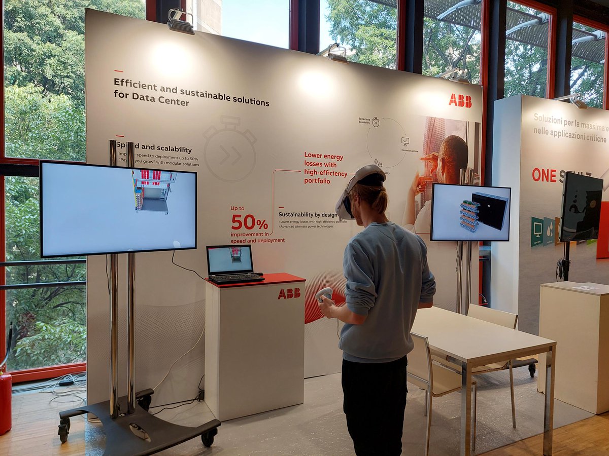 SideEffectsAG's tweet photo. @ABBgroupnews präsentiert stolz ihre revolutionären 3D-Zwillinge, entwickelt mit vStage von Side Effects. Mit bahnbrechender #VR-Technologie bieten wir ein unvergleichliches Erlebnis, das selbst auf der Londoner Data Centre World begeistert hat.🥽🚀
#digitaltwin #datacentreworld https://t.co/HDtafLuCQF