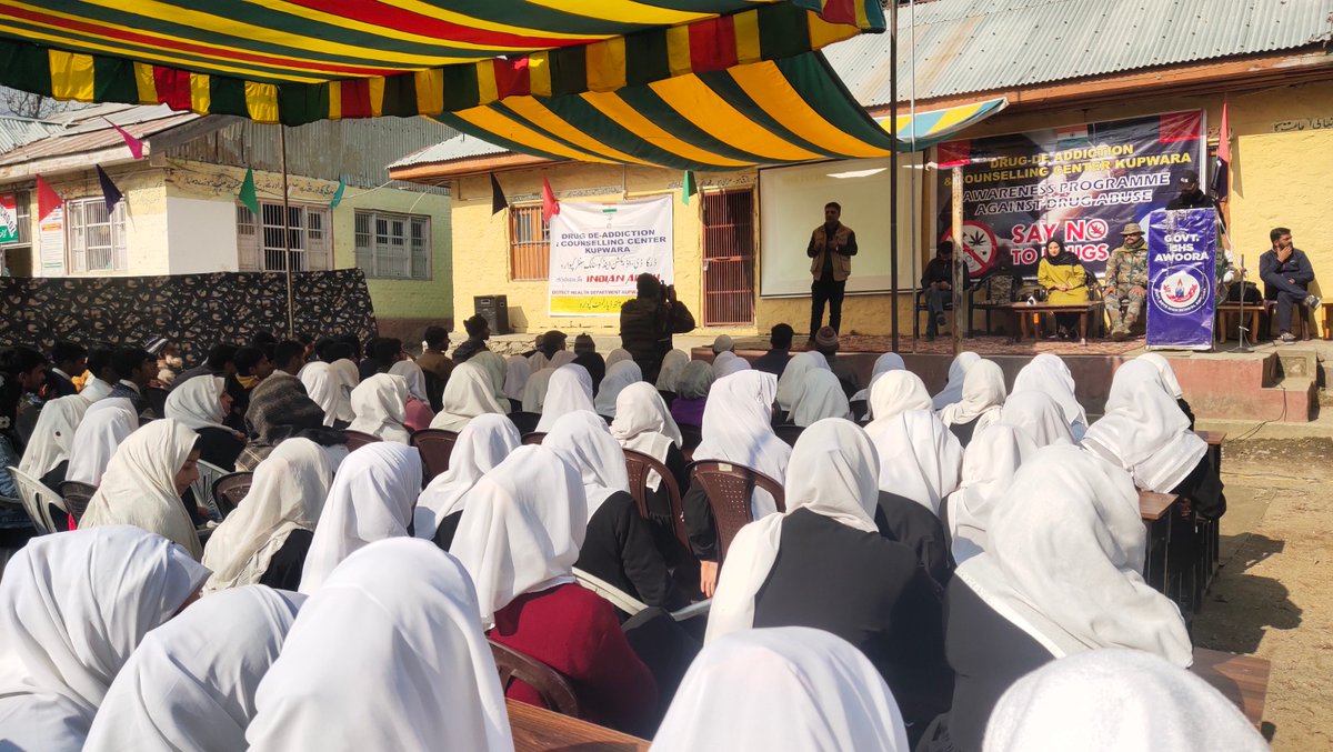 AlamDar1917's tweet photo. DRUG AWARENESS SESSION AT AWOORA
Indian Army Organized a drug awareness lecture at #Awoora village of #Kupwara District. The lecture aimed to #profoundly enlighten the youth about the gravity of drug addiction, the perils of drug use, and its #detrimental effects. https://t.co/SnpwKKvYMP