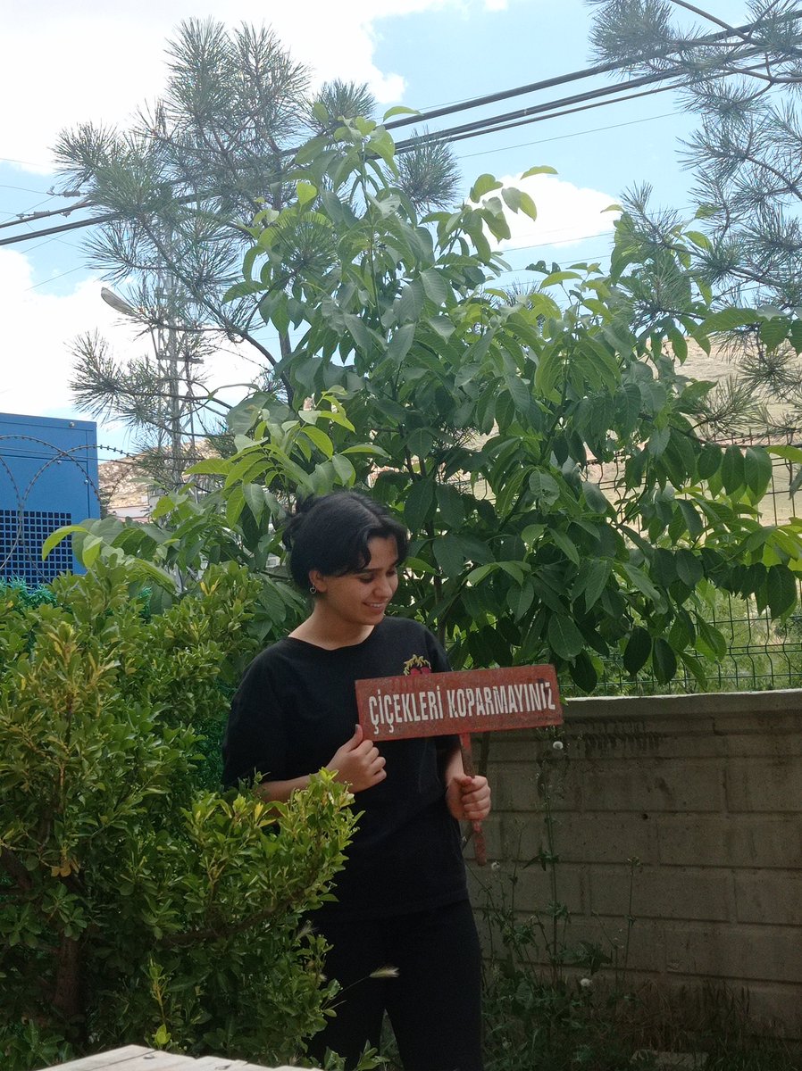 Aslanım boşa demedim beni senden koparma 💁🏻‍♀️