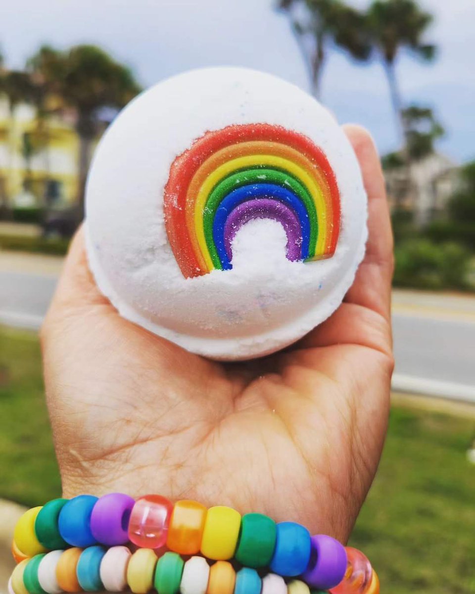 If you want the 🌈 you gotta put up with the 🌧. Coming soon 23/24 Fall Winter Catalog. @garb2ART
#bathtime #bathbombs #rainbow #handmadeintheusa #handmade #columbusindiana #rainbow #smallbusinessmom #smallbatch #wholesale