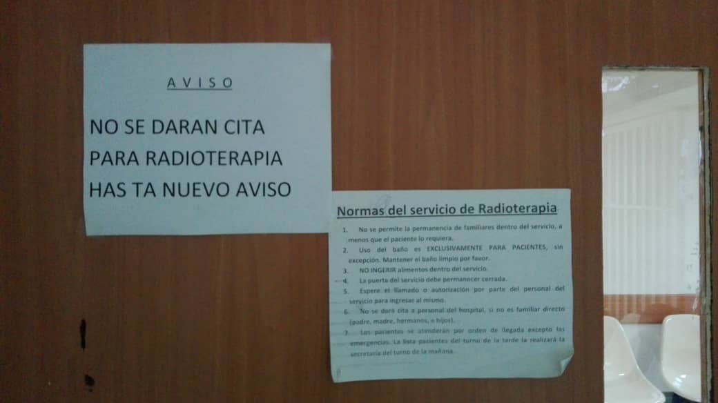 ReporteYa's tweet photo. #13Jun #CrisisHospitalaria 
 Pacientes oncológicos del Hospital Padre Machado, en El Cementerio #Caracas, son remitidos a otros hospitales porque no tienen tratamiento de radioterapia y quimioterapia para sus pacientes. | Vía: Lourdes Sojo. - @CronicaUno https://t.co/RaZJGExNjn