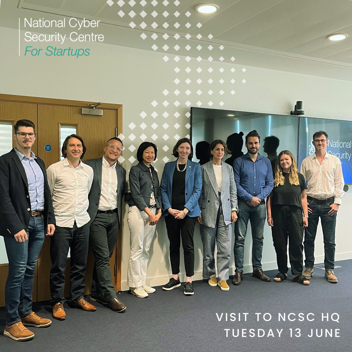 #NCSCForStartups alumni headed to our London HQ today to meet our CEO, @Lindy_Cameron 📌 Lindy spoke with them about their journey and perspective of the social impact of cyber security. They discussed the importance of ingenuity and innovation being right at the heart of this.