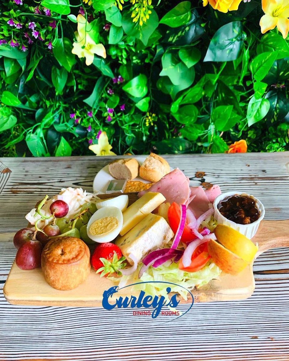 It’s a Ploughman’s kind of day🍴😃

#curleysdiningrooms #ploughmans #horwich #bolton #lunch #sharing #lunchideas #boostingbolton #ploughmanslunch