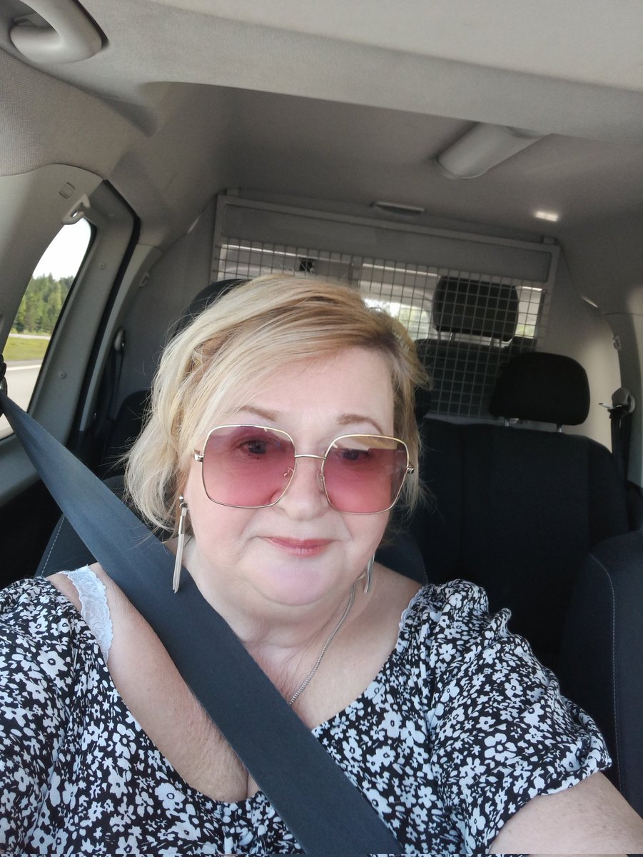 Viimeistä kertaa tukipartioauton ratissa.
#lomalle 
#eläkkeelle
#töissärisessä
🙋