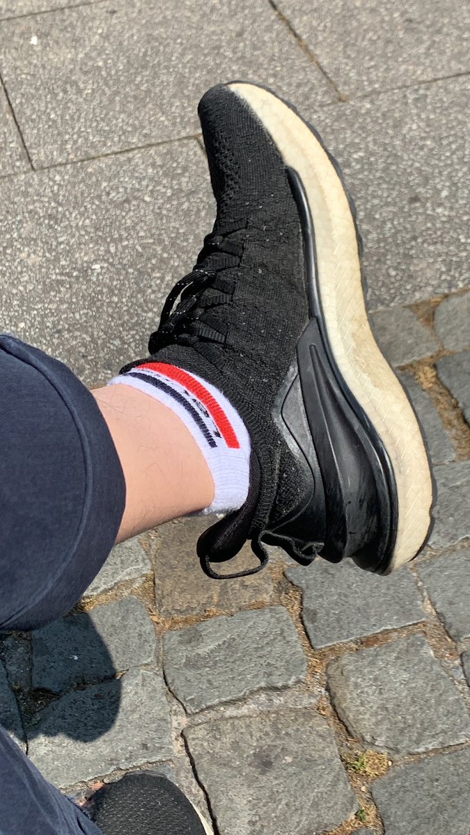 AlphaDan_01's tweet photo. Who wanna lick them?  #sneaker #gaysneaker #gayfeet #gaysocks #whitesocks #turnschuhe #schwul https://t.co/3aHsrx7j1y