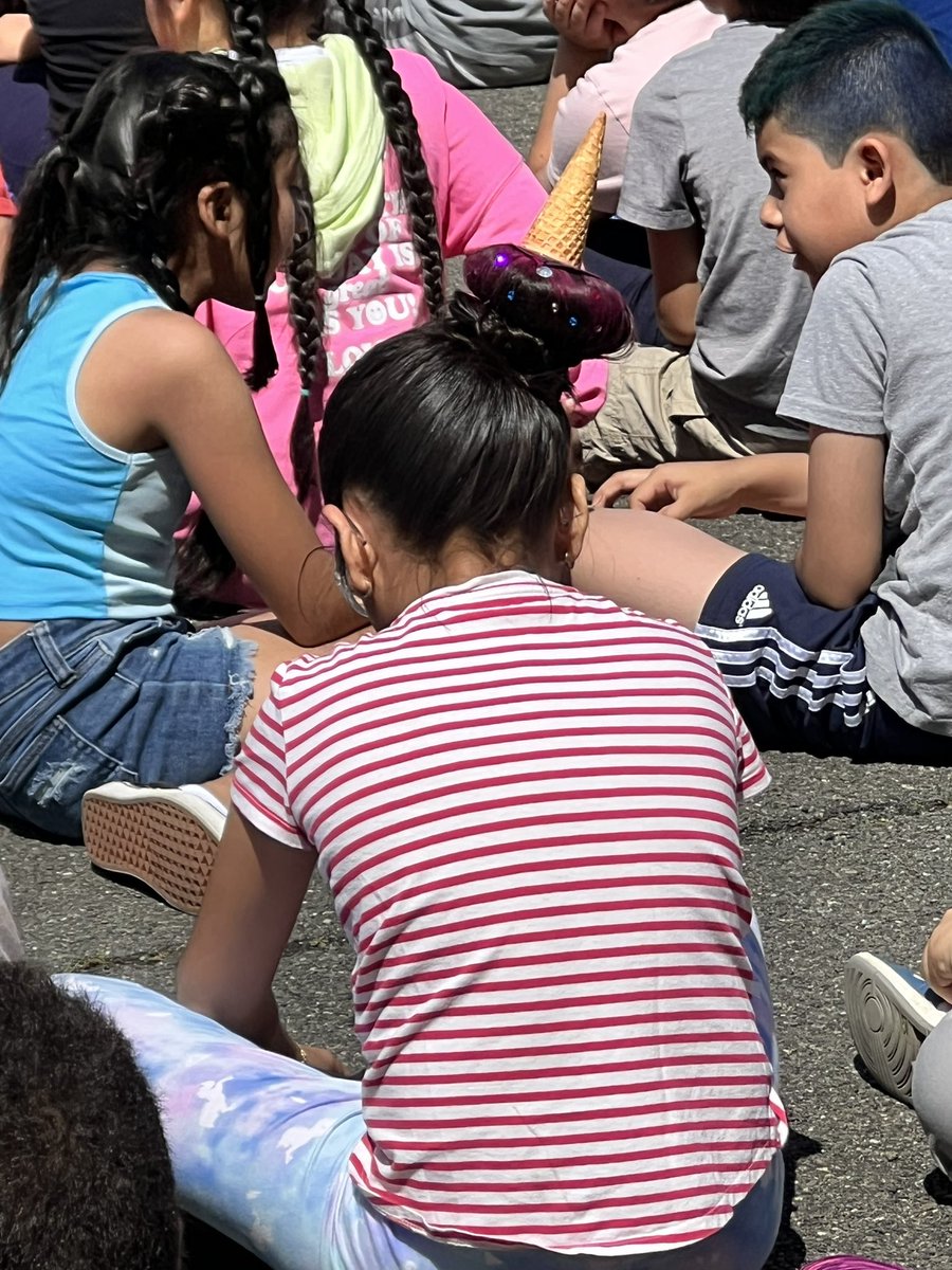 Ms.ElsyAP tweet media