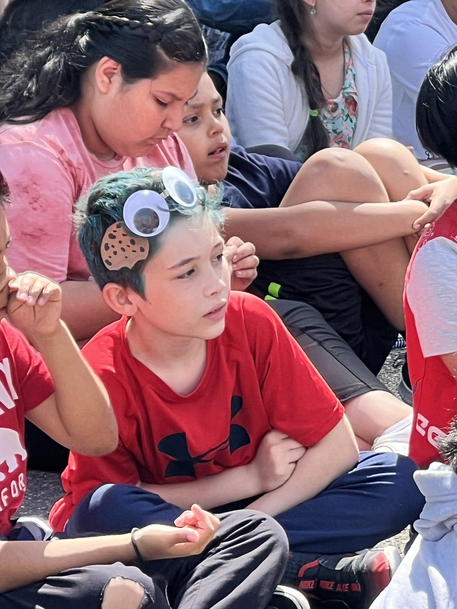 Ms.ElsyAP tweet media