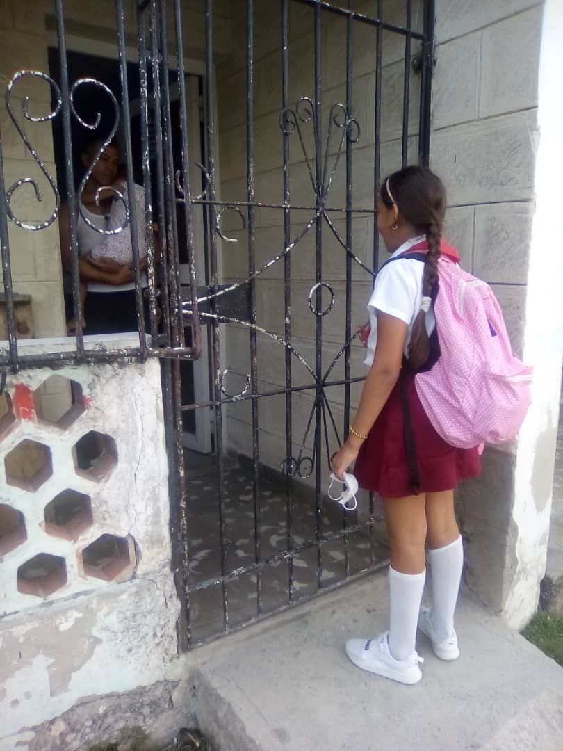 En cada comunidad, puerta a puerta ganamos la batalla por
#usoracionaldelaenergía
#Pioneros
#patrullasclick
#ConscienteMente