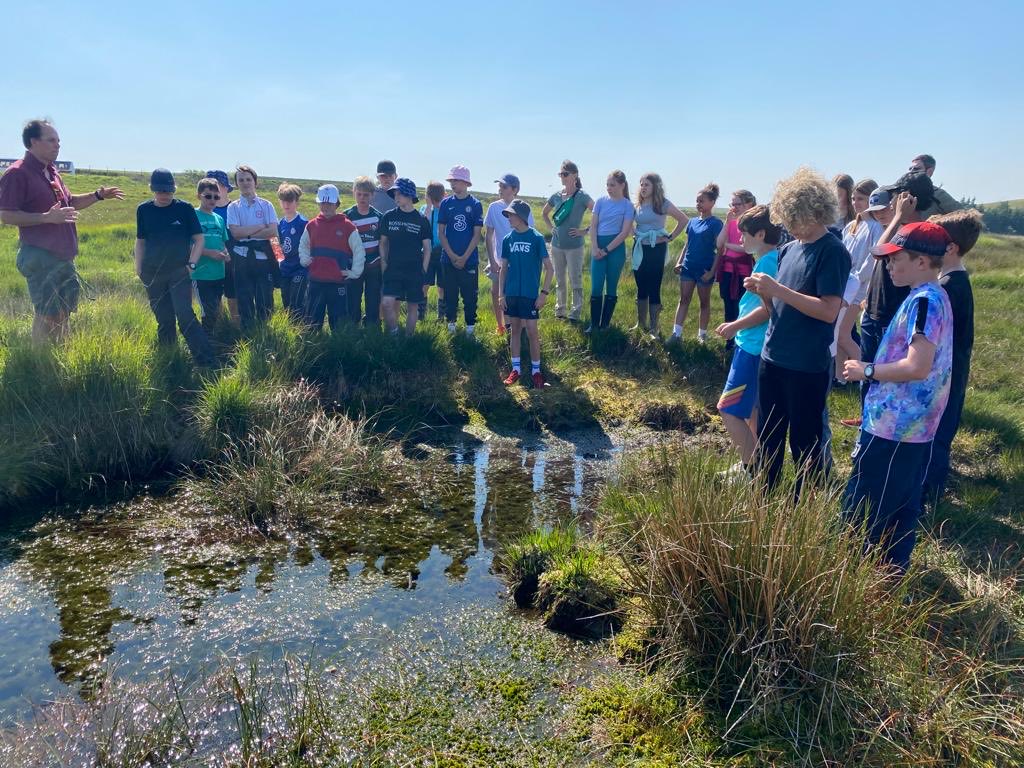 HeadatHawthorns's tweet photo. Fieldwork on sunny Exmoor for Year 7 ⁦@HawthornsSchool⁩ https://t.co/jhpTxJcqBg
