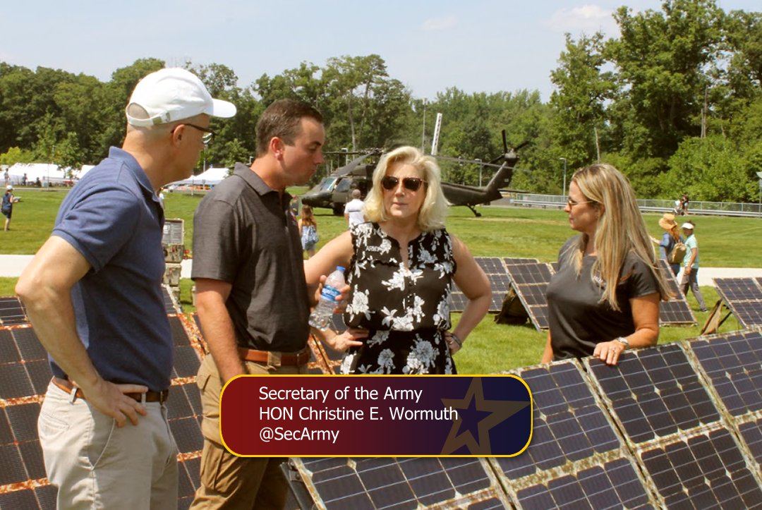 ASArmyIEE's tweet image. JUN 10th - During Saturday's Army B-Day Festival, the @SecArmyvisited the ASAIEE hosted climate &amp;amp; energy resilience "microgrid" which simulated a contingency-based, carbon-free energy environment. Festival attendees also saw the Army’s latest non-tactical electric vehicles.