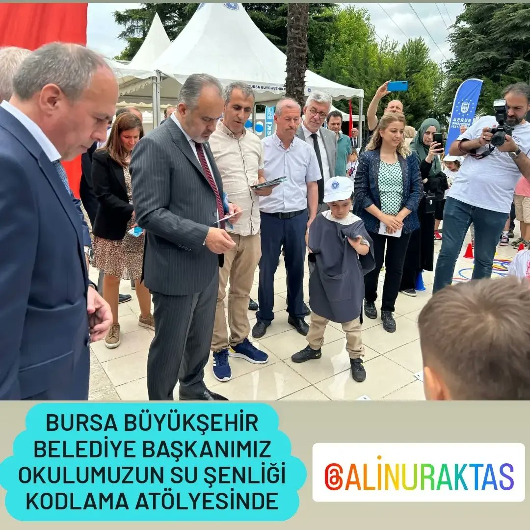 mumingencoglu1's tweet photo. Su damlalarının peşinde projesi yıl sonu sergisinde kodlama atölyemizle yerimizi aldık. Büyükşehir belediye başkanımız @Alinuraktas70 milli eğitim müdür vekilimiz Mustafa Kahya ve şube müdürümüz Emel Dede atölyemizi ziyaret ettiler .@metin_esen @yildirimilcemem https://t.co/kr6N31ztjN