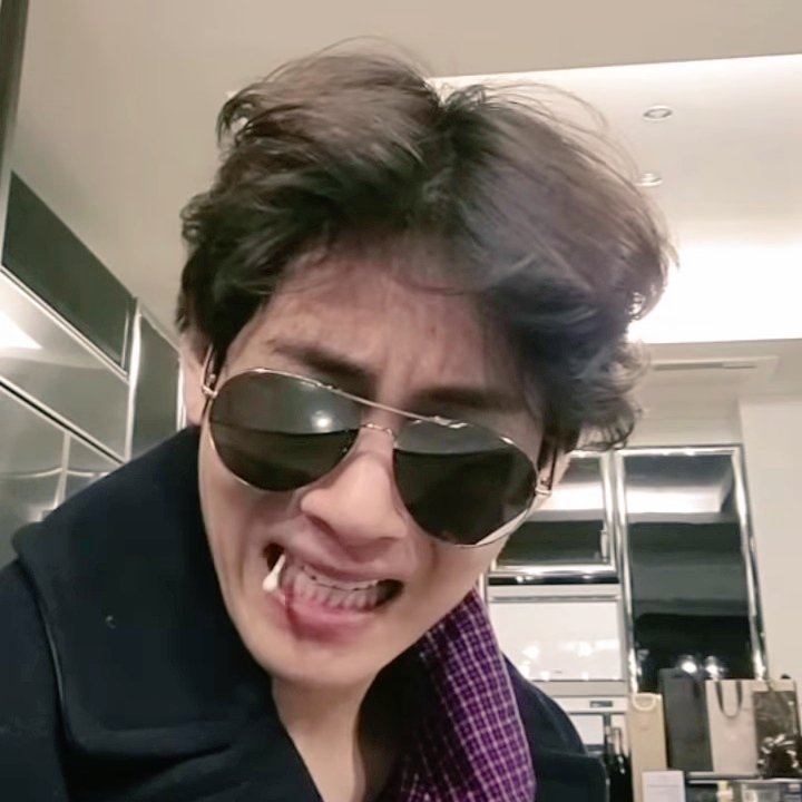 illeraxs's tweet photo. “lmfao”                                "bjir :v” https://t.co/PrZGHXeLd8