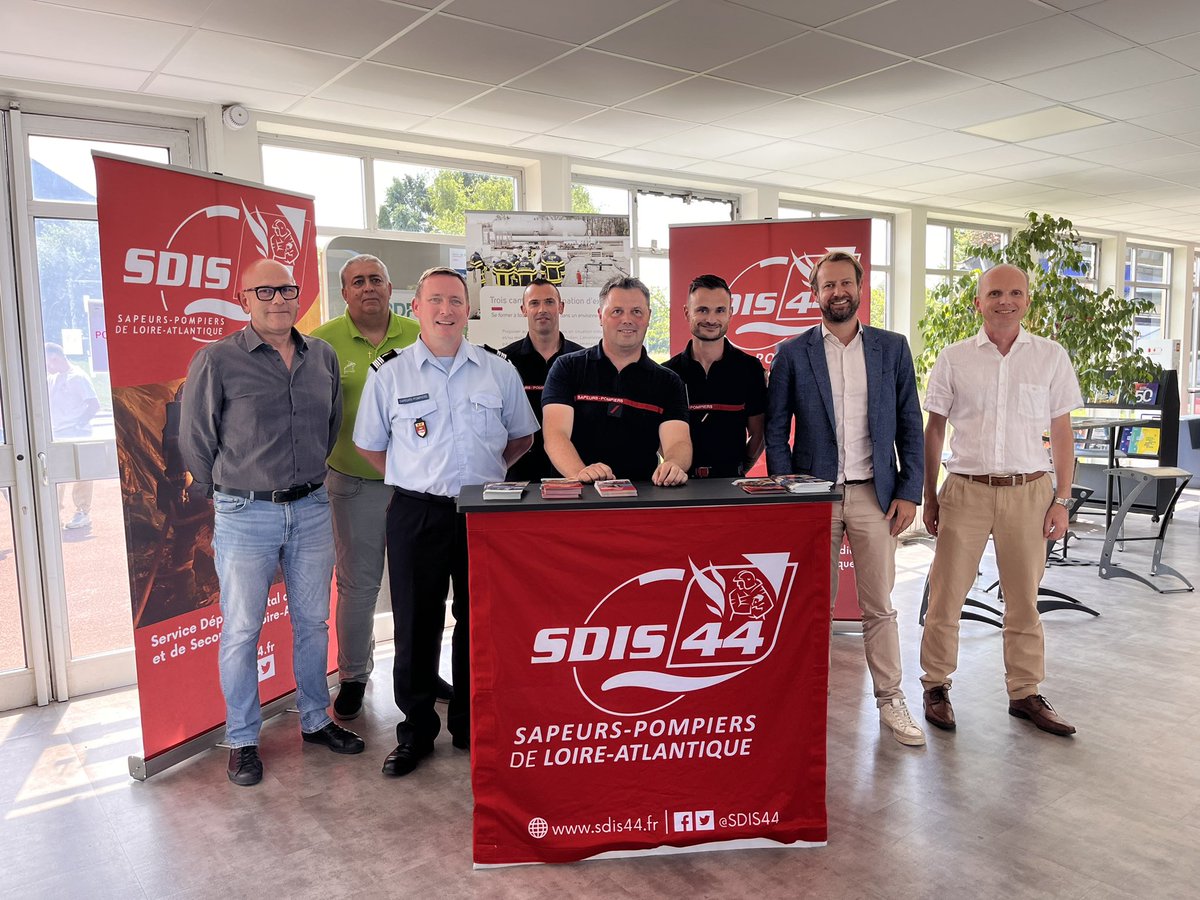 🚒 Energy Formation partenaire du SDIS44 

Le directeur d’Energy Formation <a href="/StephaneDoistau/">Stephane Doistau</a> est ravi d’accueillir le Capitaine Alexandre Corbé et le Colonel Giret David  du <a href="/SDIS44/">Sapeurs-pompiers 44</a> sur le campus de Saint-Etienne-de-Montluc.