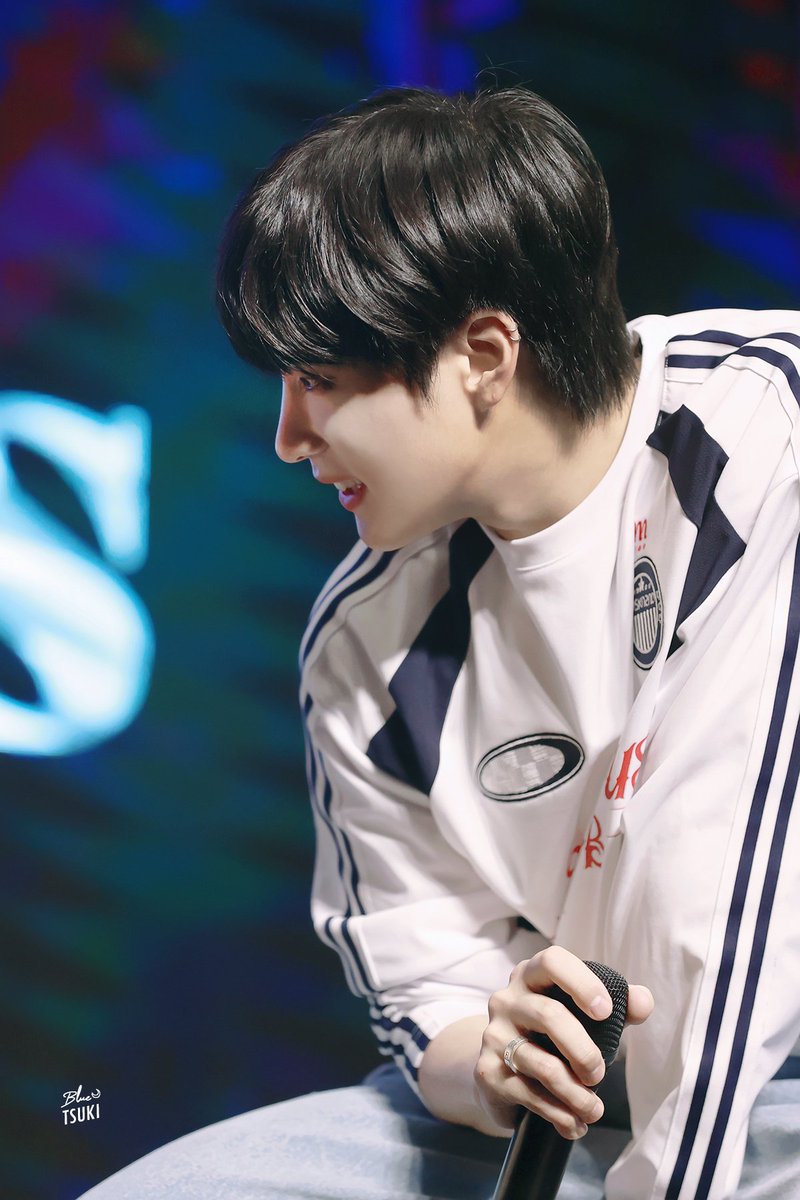 Bluetsuki_JW's tweet photo. 230611 'TO MY KNIGHTS' 
윤종우 1ST FANMEETING

#윤종우 #YOONJONGWOO https://t.co/PxuouYGWhi