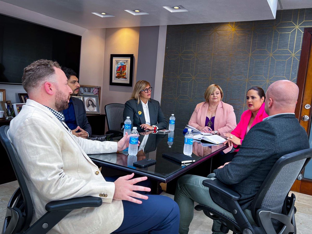 CUDPuertoRico's tweet image. 📔Hoy en la agenda del día, la presidenta del CUD tuvo la oportunidad de recibir la National Puerto Rican Chamber of Commerce y su presidente el Sr. Joel Berrocal, con el que el CUD tiene un acuerdo colaborativo y brindándonos siempre participación en sus eventos.