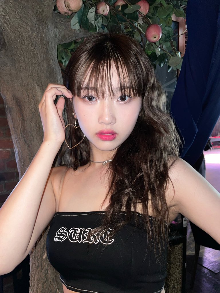tribedaloca's tweet photo. [#소은🐰]
뭘 좋아할지 몰라 다 준비 했어💜😈

#트라이비 #TRI_BE #SoEun https://t.co/Nxl7crpOgw