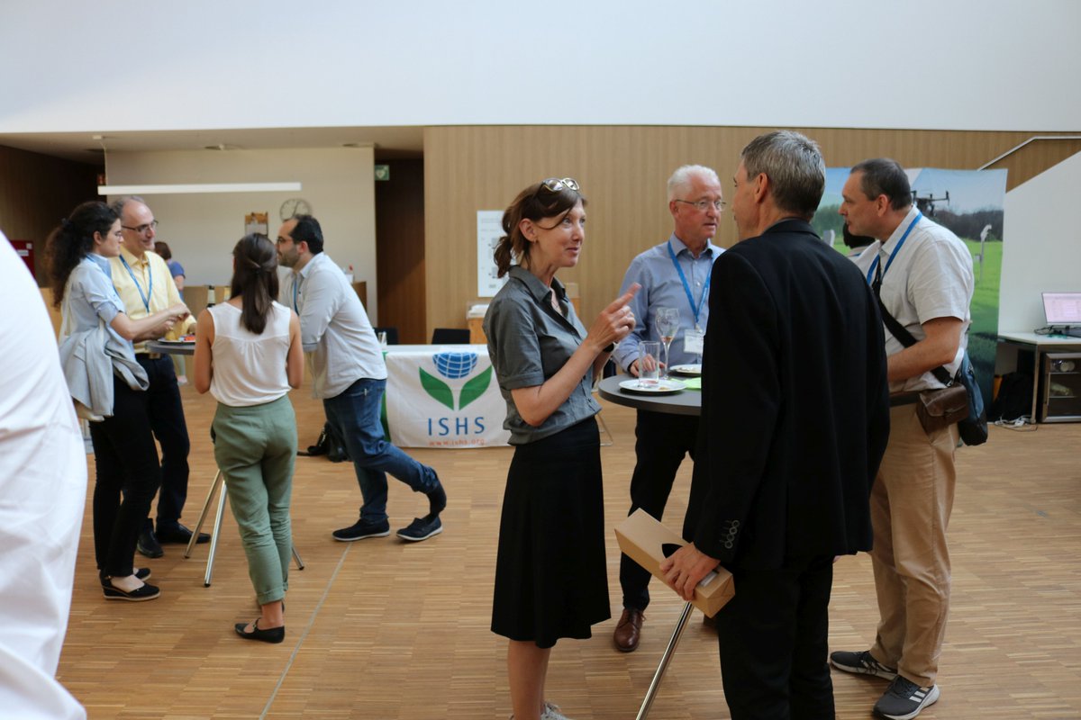second day at #Model-it held in Potsdam - advanced multiscale models, extended gas exchange models, DEM, LiDAR fruit analysis, and, most important, coffee breaks ...