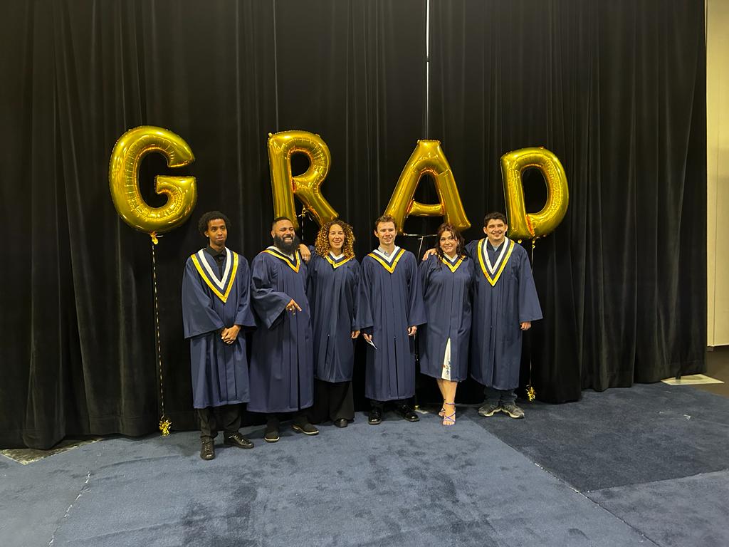 MarikaGaGa's tweet photo. Go #HumberPR !
#HumberGrad https://t.co/migwG5QeHz