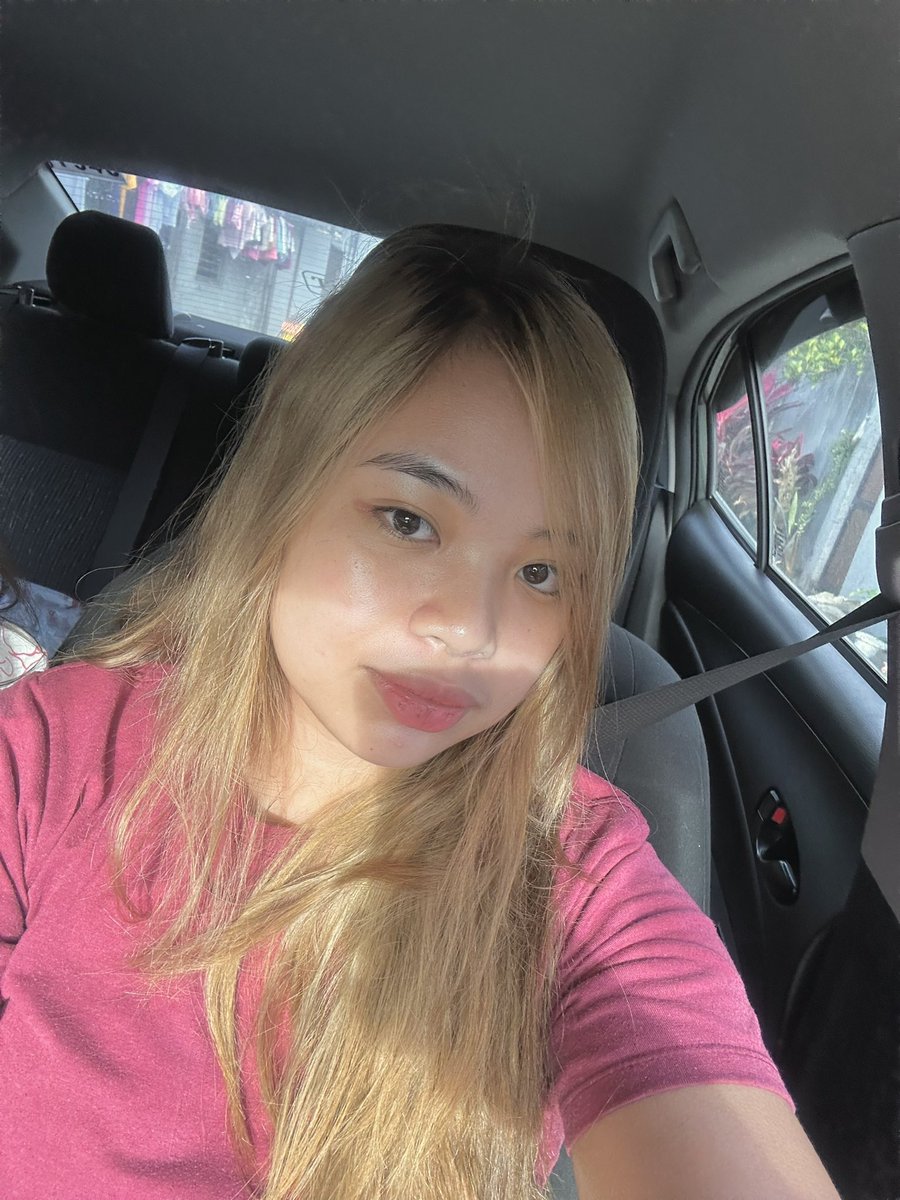babepattt's tweet photo. Luh panahong wala pang mga bayarin 😂 https://t.co/0B6fpWcakN