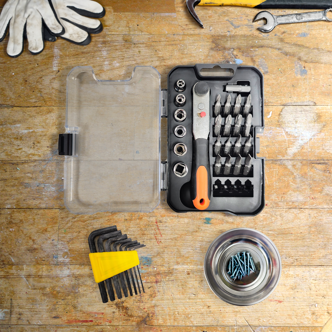 daiso_usa's tweet image. 🎉Father&apos;s Day is almost here!👨‍👧‍👦 A tool set for the handy dad that you know he&apos;ll love. 💪#FathersDayGiftIdeas #Dad #ToolSet #GiftsForDad #fathersday #daiso #daisousa #discoverdaiso #gift #giftideas