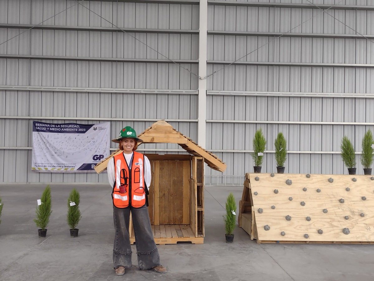 gp_construccion's tweet photo. Donamos juegos infantiles al Kínder Zapote Del Valle en Guadalajara. Estos juegos fueron hechos por todo el equipo GP con material reciclado del proyecto Hangares Aeropuerto Guadalajara.

#CompromisoQueConstruye #ESG #GPConstruccion https://t.co/9OyhnX17ga