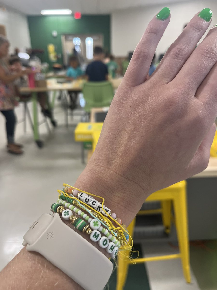 I’m not trying to make y’all jealous, but is anyone else having students 3D print them bracelets? This week’s Elementary STEM Camp is 🔥🔥🔥! 

#SchoolPR #TheDublinWay