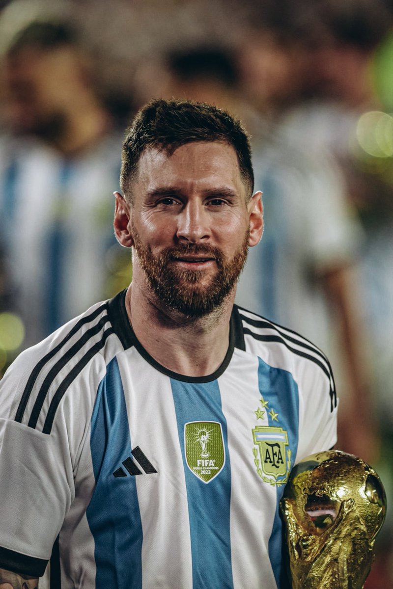 😔 Messi: "No creo jugar el próximo Mundial"

“Como dije antes, no creo que participe en el próximo Mundial. No he cambiado de opinión sobre eso. Me gustaría estar allí para verlo, pero no voy a participar”.
