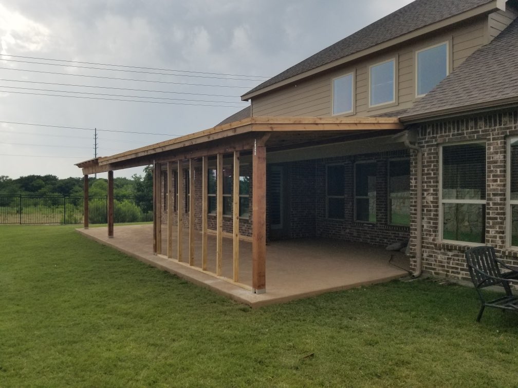 ChrisGottiCC's tweet photo. Patio Cover up! Now time to build the privacy wall! She sure is a beauty 😎 #patiocover #patioseason #texas https://t.co/dVLZyKlX4e