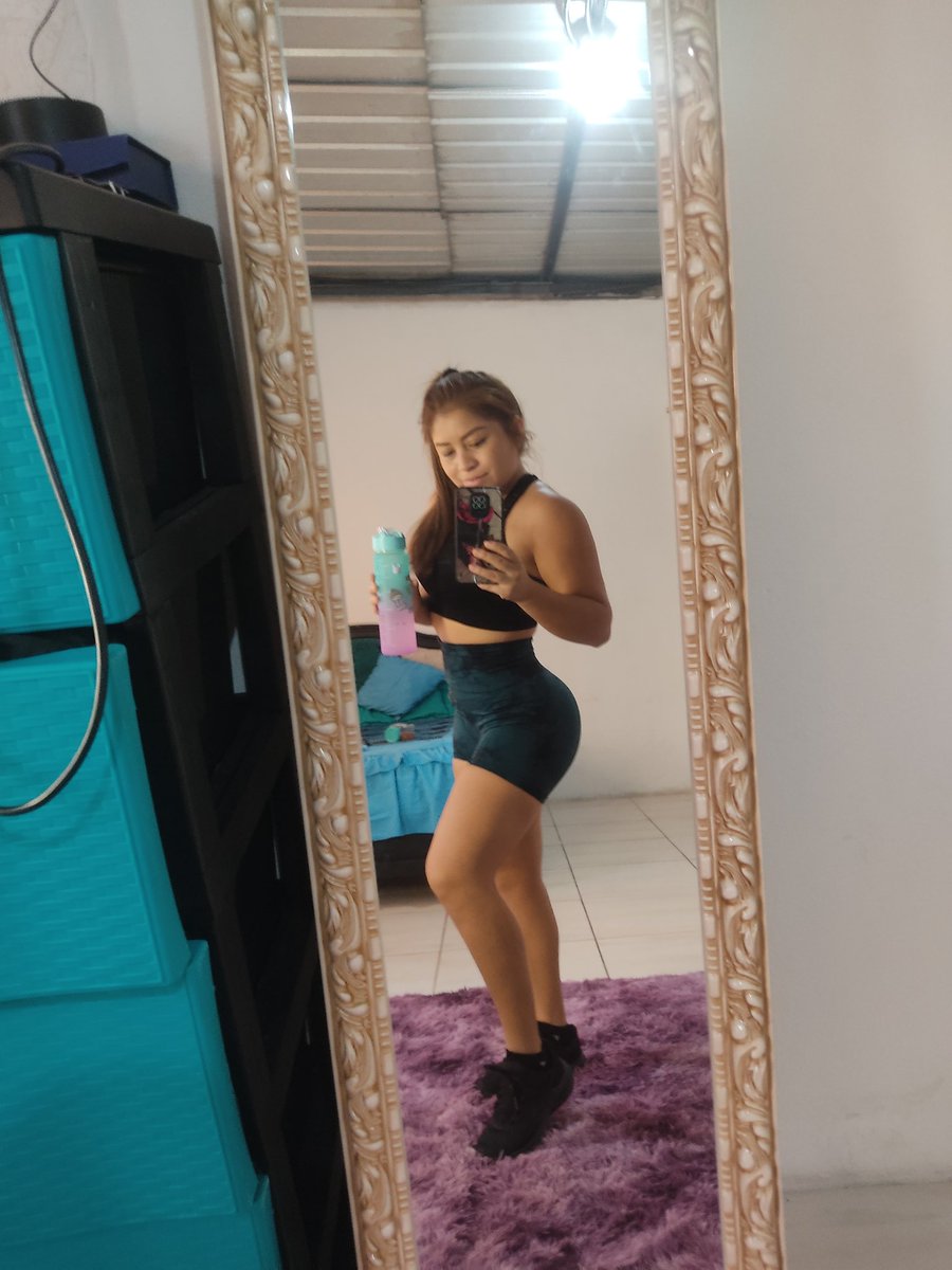 Jessy_Ibujes's tweet photo. Buenos días 🥀 https://t.co/4sUJrcxuBq